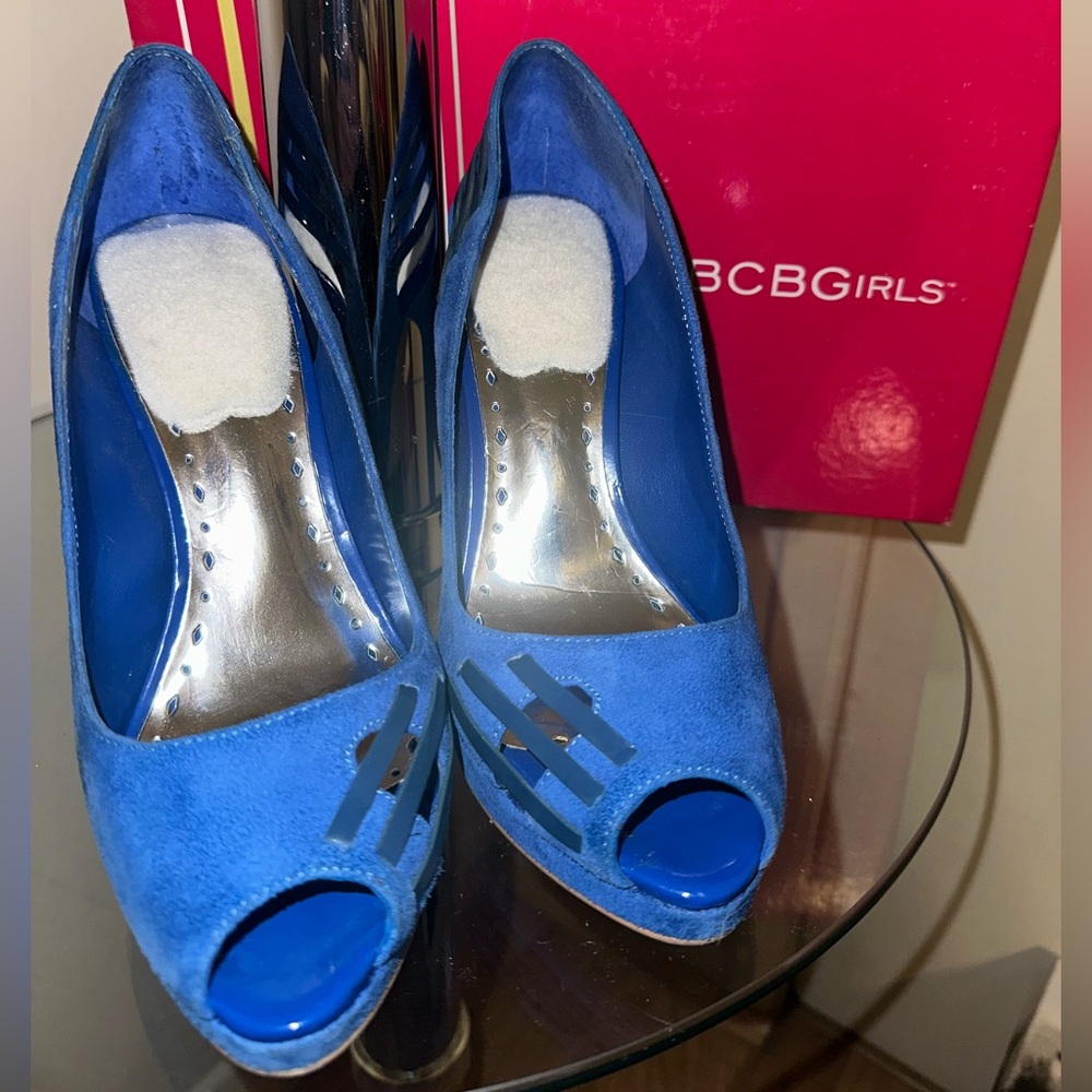 Size 7 Royal Blue suede BCB Girl 3inch peep toe heels